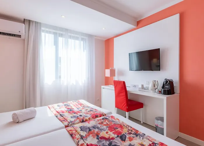 The Masa Almirante Stylish Lissabon
