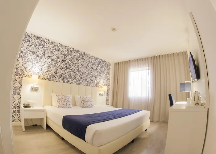 The Masa Almirante Stylish Hotel 3*