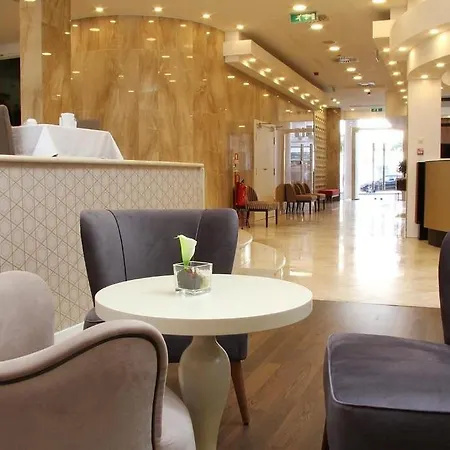 Hotel The Masa Almirante Stylish 3*